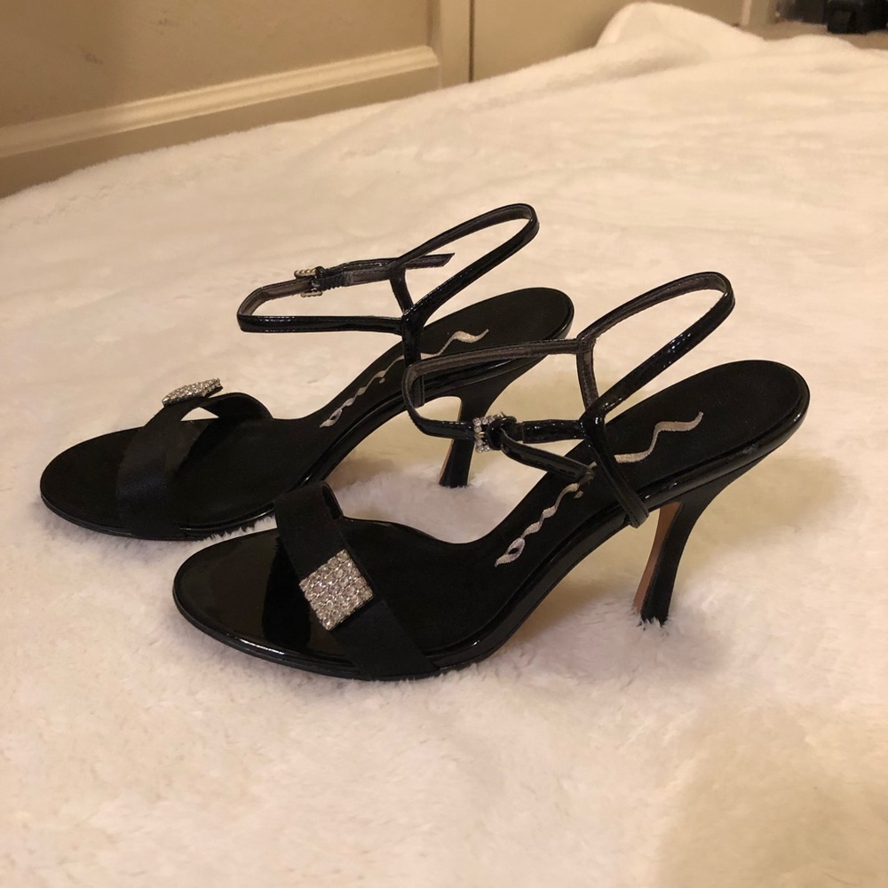 Nina Black Heels